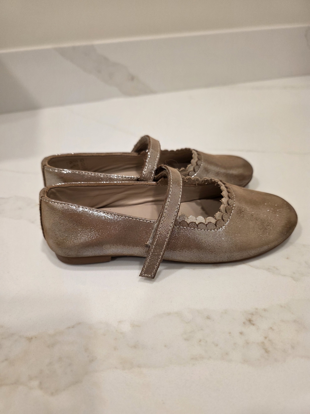 Elephantito Girls Gold Shimmer Flats Size 12